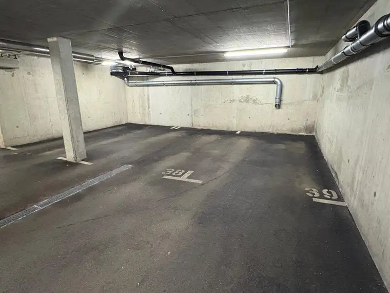 Praktische Tiefgaragenplätze in 1140 Wien, Utendorfgasse 7 - PROVISIONSFREI