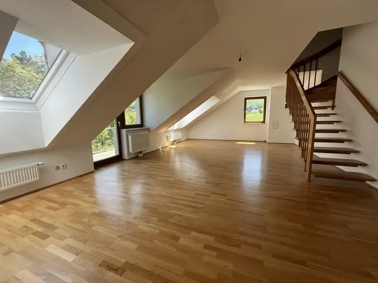Traumhafte Maisonettewohnung in Katzelsdorf - ideal für Familien