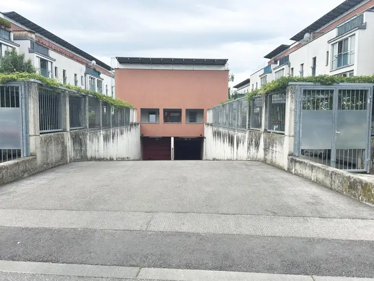 Provisionsfreie Tiefgaragenplätze in 1210 Wien Jedlersdorfer Straße 314 - schnell zugreifen
