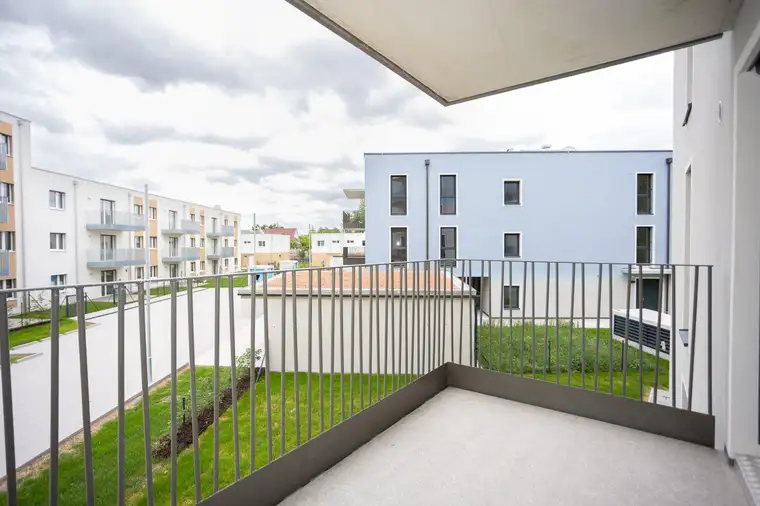 ERSTBEZUG "ein viertel grün" - traumhafte 2 Zimmerwohnung mit Balkon und Tiefgaragenstellplatz in Wr. Neustadt - provisionsfrei