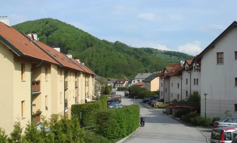 Wohnen zum Wohlfühlen – Charmante 2-Zimmer-Wohnung mit Loggia in Rotheau