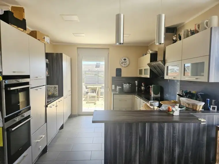 St. Valentin - 4 Zimmer Familientraum mit Loggia und Terrasse