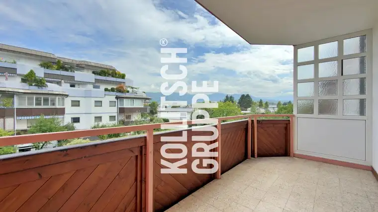 Sofort verfügbar! Nette 2-Zimmerwohnung mit Loggia und Tiefgaragenstellplatz in Waidmannsdorf.