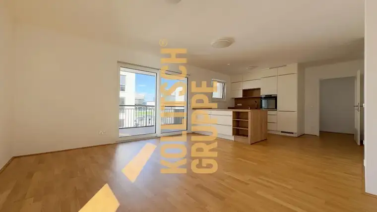 Geräumige 3-Zimmer-Wohnung mit einem Tiefgaragenstellplatz in Nähe zu Uni- und Lakesidepark.