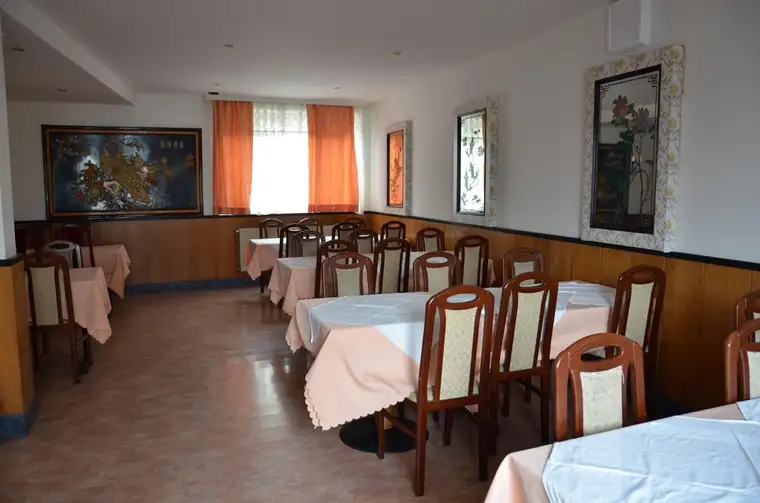 Restaurant und Wohnung im Haus in Poysdorf
