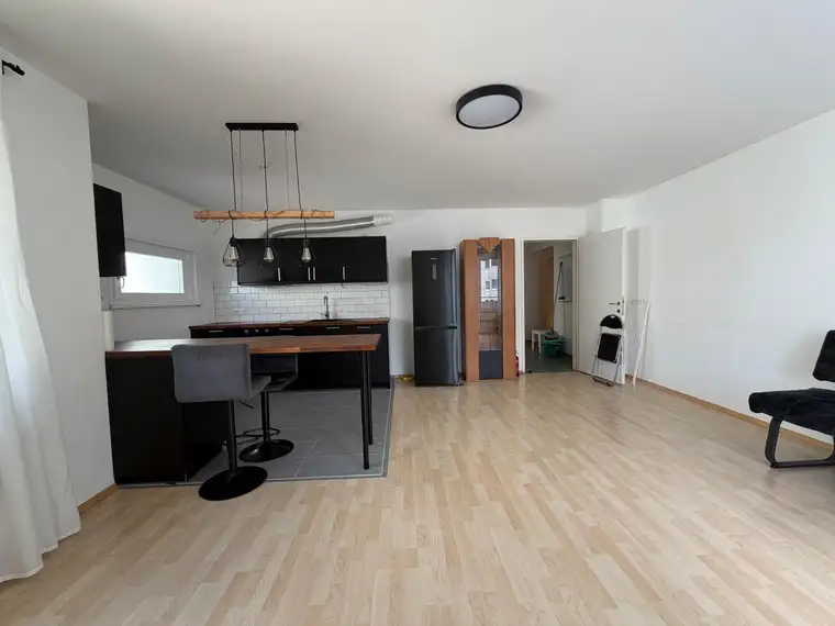 Helle 4- Zimmer Wohnung in Top- Lage