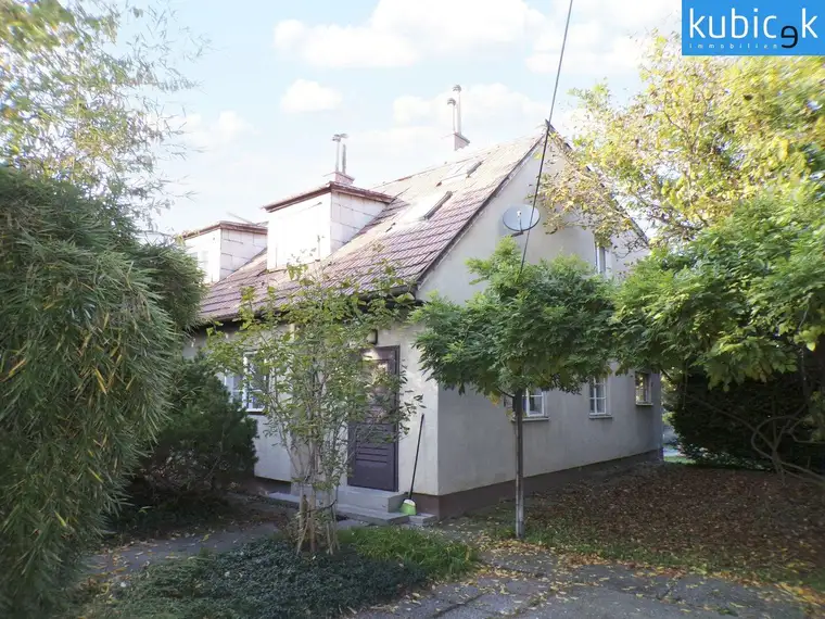 Baurecht - Großzügiges Haus mit Potenzial auf traumhaftem Baurechtsgrund