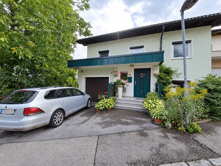 Gepflegtes Eckreihenhaus mit traumhaften Garten in Ruhelage