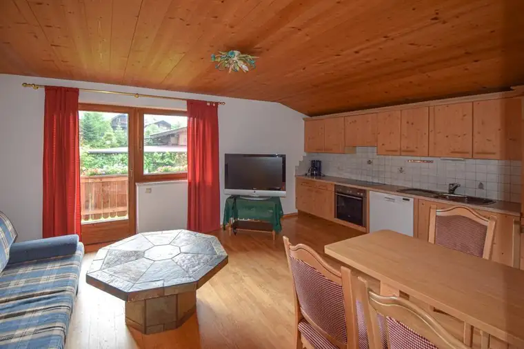 Provisionsfrei! - 2-Zimmer-Dachgeschosswohnung in absoluter Ruhelage