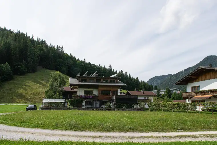 BAULAND - Eben gelegenes Grundstück in sonniger, ebener Lage