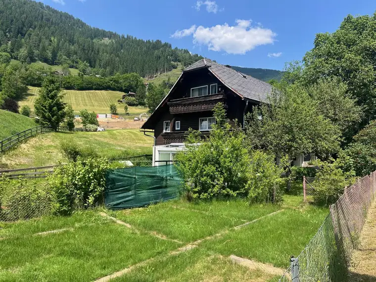 HAUS in Top Lage in Bad Kleinkirchheim an der Dorfstraße !!