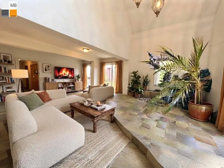 ++ Panorama - Dachterrasse, 9 Zimmer und Garten mit Privatsphäre! I MB IMMOBILIEN ++