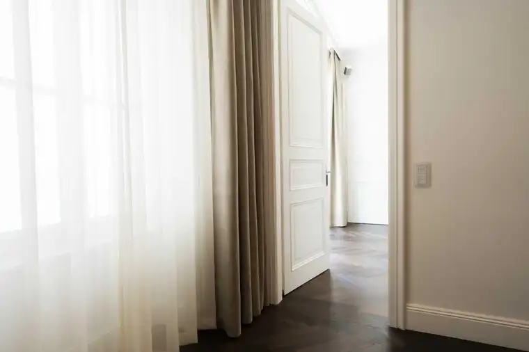 Moriz Lanzerstorfer, Modesta Real Estate