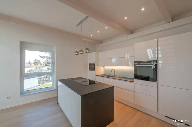 EINZIGARTIGE WOHNUNG MIT DACHTERRASSE &amp; TOP AUSSTATTUNG!