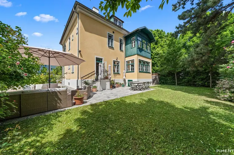 Charmante Familienresidenz mit traumhaftem Garten!