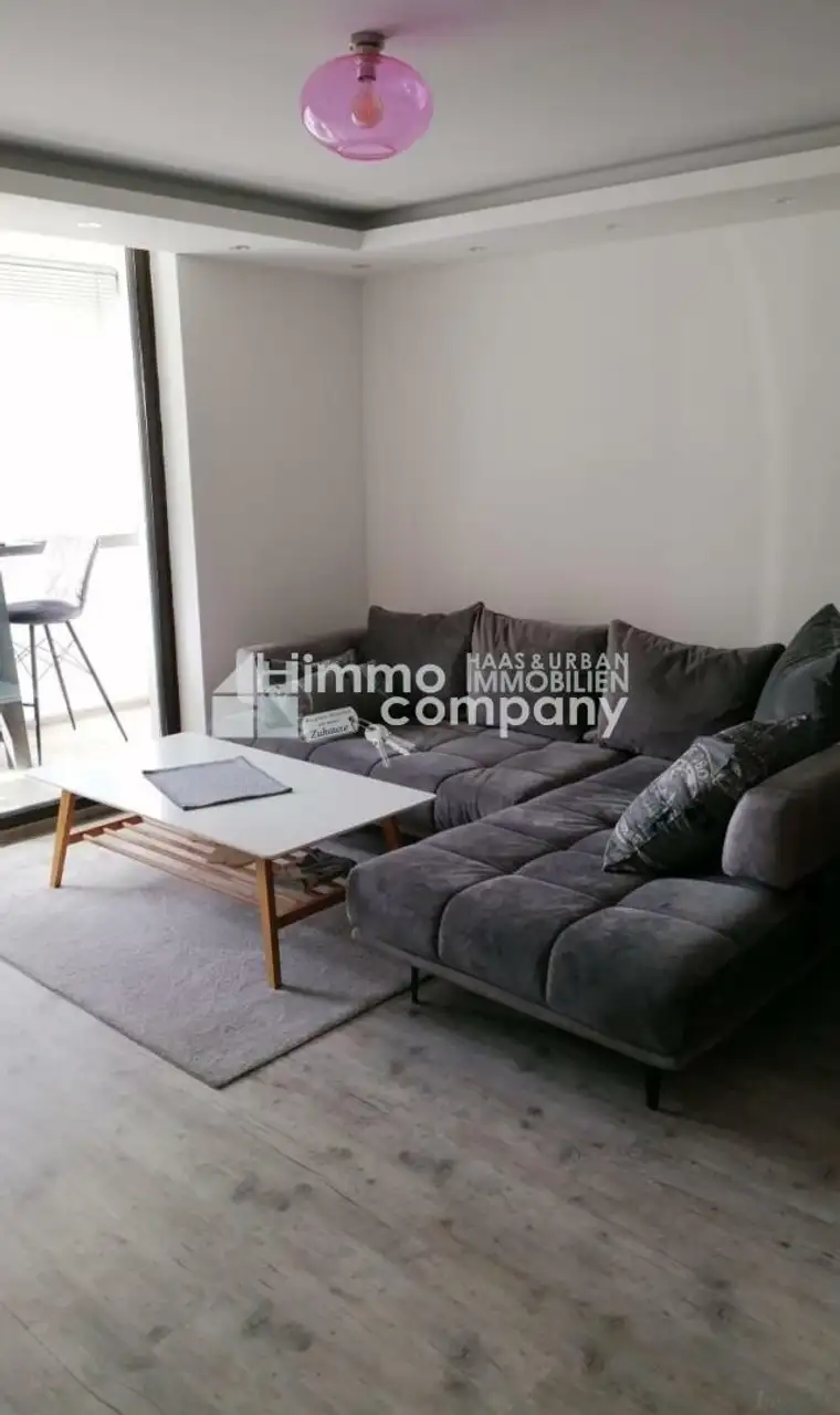 EXKLUSIVE EIGENTUMSWOHNUNG MIT BALKON IN BESTER UND RUHIGER LAGE, EIGENER PARKPLATZ
