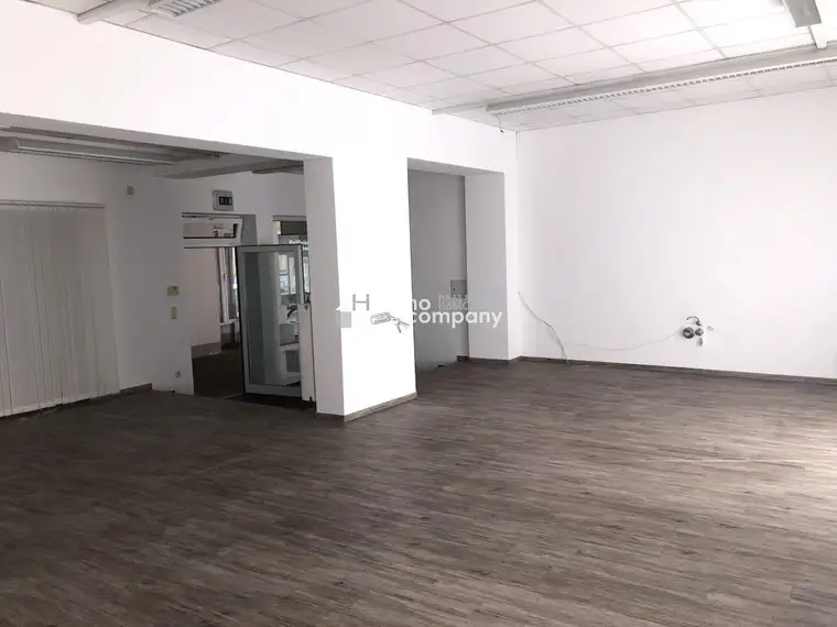 Ausgefallenes Geschäftslokal in Jennersdorf mit ca. 62 m² Fläche