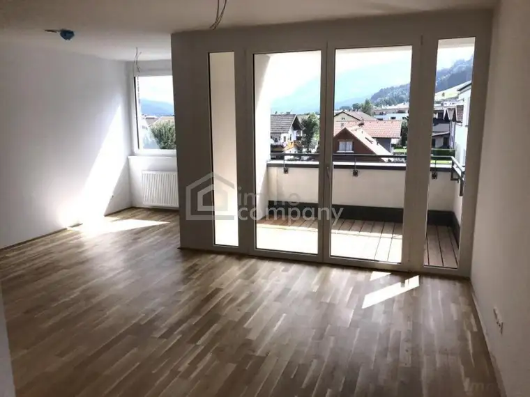 WATTENS neuwertige 2 Zimmer Mietwohnung mit Topausstattung + 2 Tiefgaragenplätze