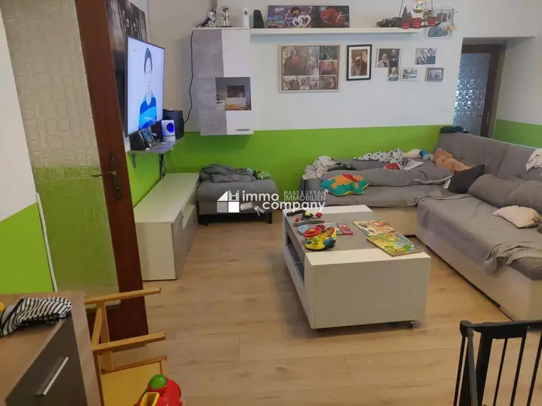 Schönes Zweifamilienhaus in top Lage in Neunkirchen