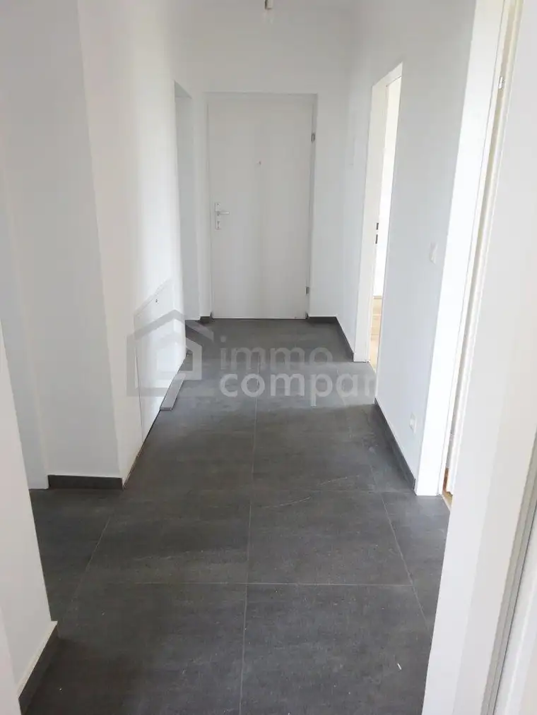 Komplett sanierte ETW mit südseitigen Garten!!!