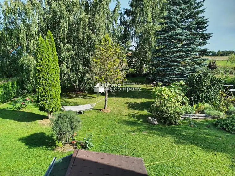 Einfamilienhaus mit großem Garten in ruhiger Sackgasse