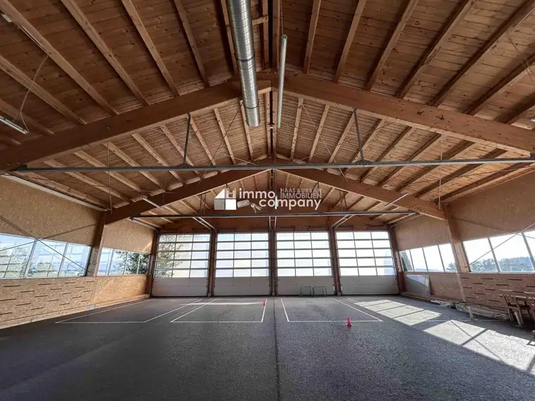 (Gewerbe-)Lager im Trumer-Seen-Gebiet zu vermieten - 420m² für 2.940,00 Euro pro Monat!