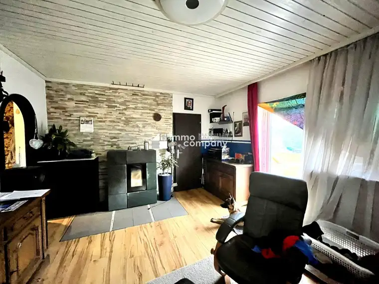 Kleines Nest sucht neue Lieblingsmenschen zum Bleiben!