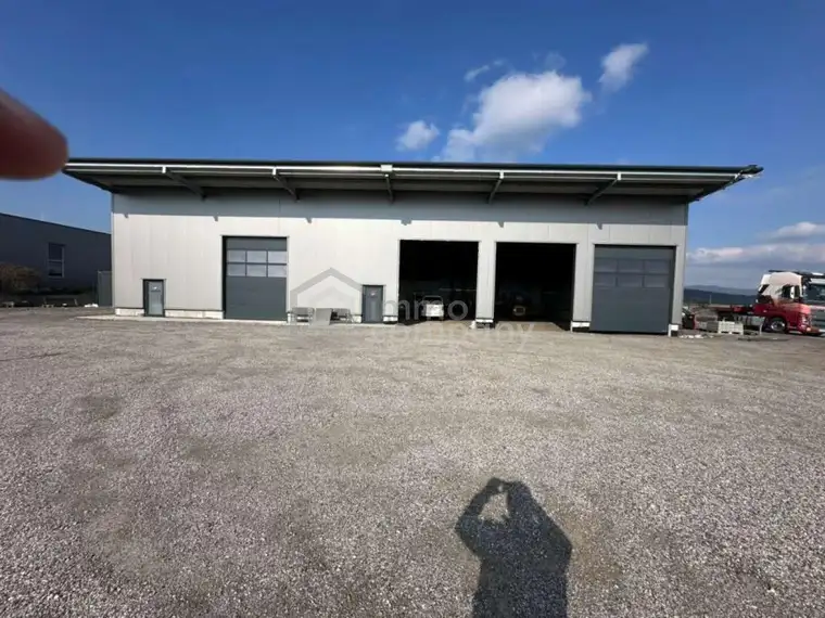 Lagerhalle mit vielen Möglichkeiten