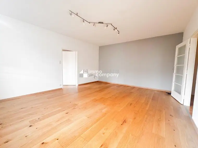 TRAUMHAFTE 2-ZIMMER!!! Wohntraum in Baden!