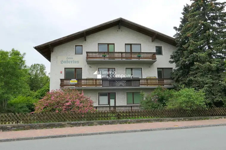 Haus mit Entwicklungskonzept für 10 Wohnungen