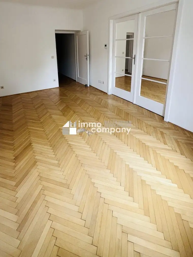 Neue schöne Wohnung mit herrlicher Aussicht! 8. Bezirk. U6 und U2!