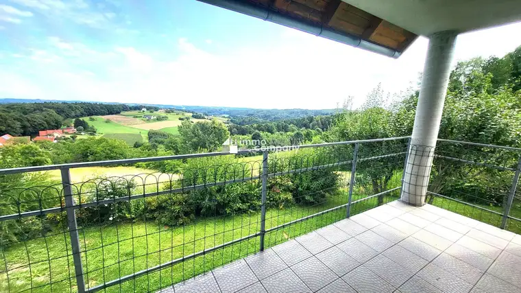 Provisionsfrei! "Haus am Berg" - Wohnen über den Wolken mit Blick bis zur Riegersburg
