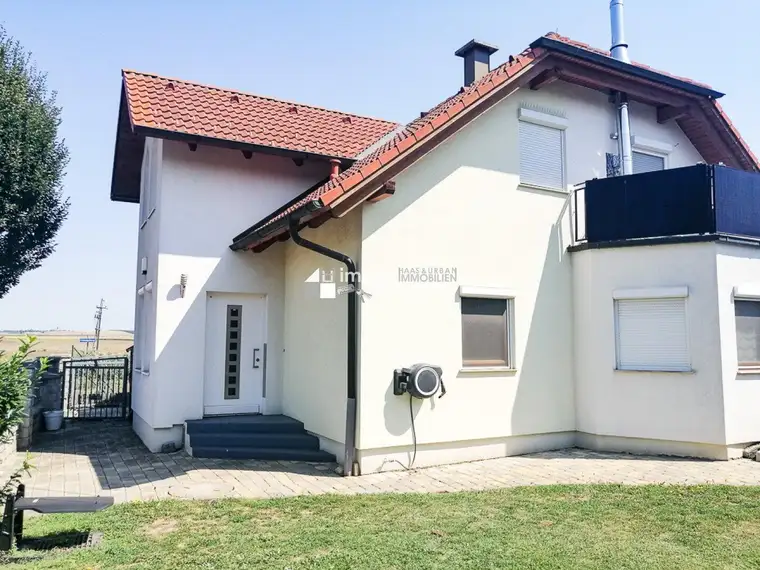 6 Zimmer, Ruhelage - Modernes Haus zum sofort Einziehen!