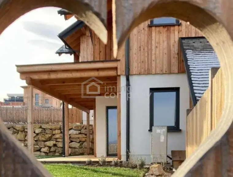 Nachhaltiges Einfamilienhaus in ökologischer Holzbauweise