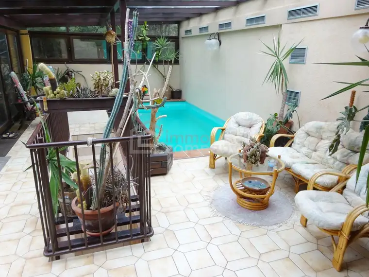 Exklusive Wohlfühloase Nähe Lainzer Tiergarten – 10 Zimmer, Garten, Balkone- barrierefrei!