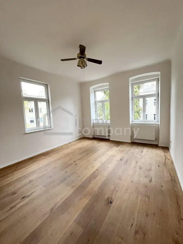 Einzigartige 3-Zimmer-Wohnung mit traumhafter Aussicht und Terrasse! Erstbezug! U4, U6 und Schnellbahn