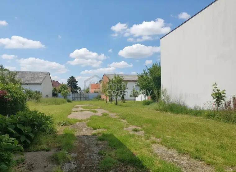 Wunderschönes Grundstück in Bruck/Leitha!