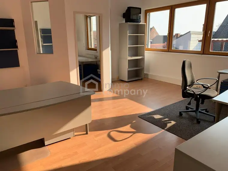 Neuwertige Büro-/Praxisfläche in Neusiedl am See – Top Lage für nur 1.562,82 €!