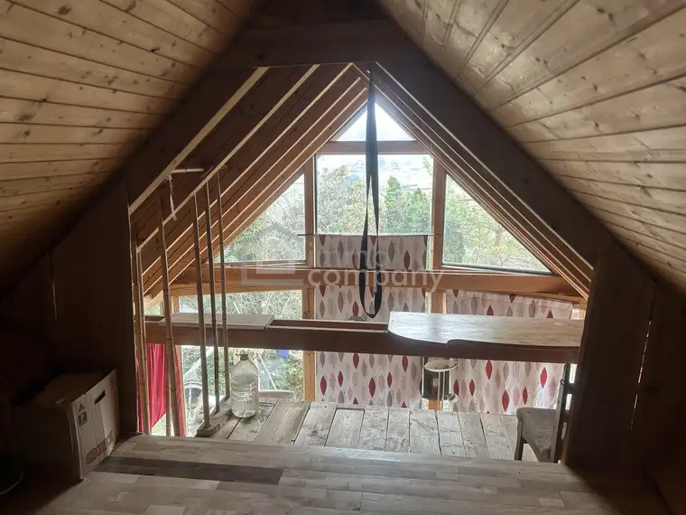 Sanierungsbedürftiger Streckhof mit Potenzial in schöner Höhen-bzw. Aussichtslage