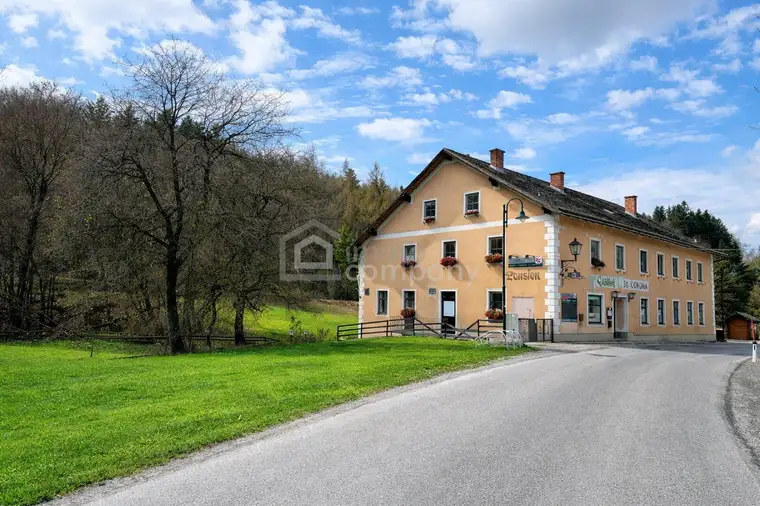 Landgasthof in Sankt Corona am Schöpfl !!! Zur Vermietung ein komplettes Haus inklusive Wohnungen in der beliebten Region Sankt Corona am Schöpfl - Mietpreis: nur 2.500 Euro monatlich