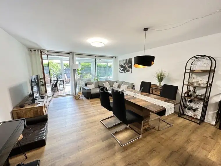 DORNBIRN-Terr.-Whg., ca. 57 m2+beheizter, ganzjährig nutzbarer Wintergarten ca. 19 m2, Ges.-Wohn-NFL ca. 76 m2, Wohnempfinden/Wohlfühl-Atmosphäre wie in einer 3-Zi-Whg., inkl. 1 TG.+Kellerabt.
