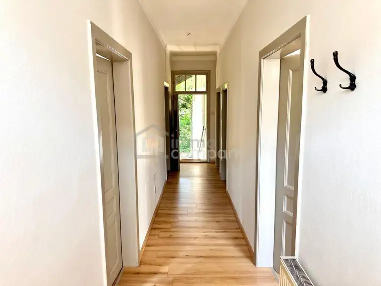 Geräumiges 4-Zi-Haus in Lassee mit Garten, Parkplatz &amp; Einbauküche – Miete €1.100