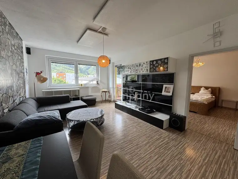 Sonnige 3-Zimmer-Wohnung mit Südloggia, Parkplatz &amp; Lift in Leoben-Göss