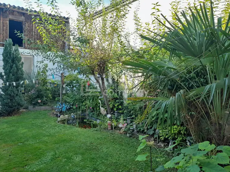 Haus mit Potenzial &amp; privatem Innenhof im Ortskern von Gols