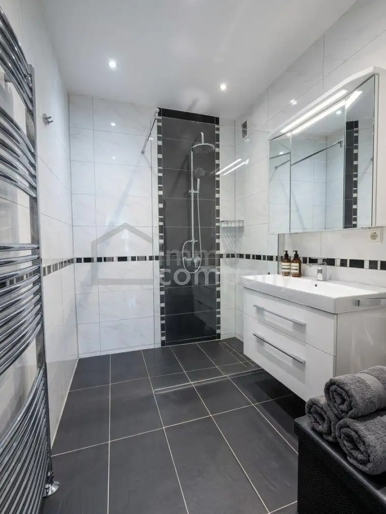 Helle 3-Zi-Wohnung mit Loggia &amp; Stellplatz in Gänserndorf, 79m², 225.000 €!