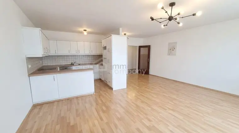 Großzügige 4-Zimmer Wohnung, 101m², WG-tauglich, nahe U6-Station Bahnhof Meidling