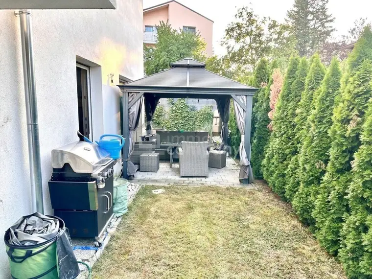 Großzügige Doppelhaushälfte in 1230 Wien mit Garten, 6 Zimmer &amp; 174m2!