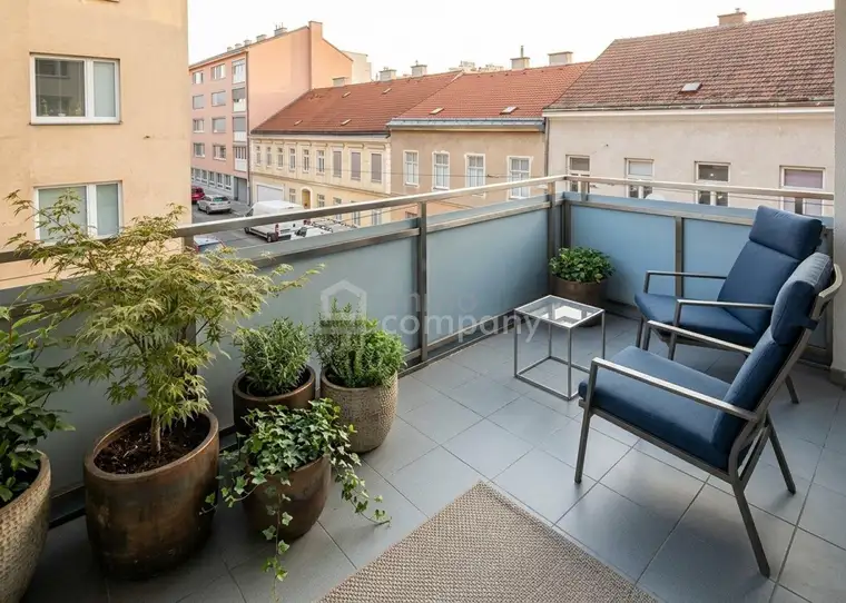 Anspruchsvoll kernsanierte, neuwertige 2-Zi-Balkonwohnung in Ruhelage nahe U6 Niederhofstrasse