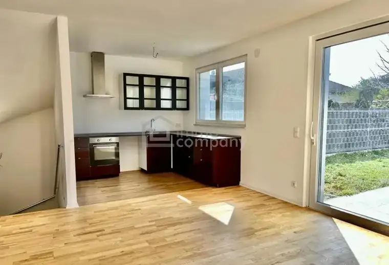 Modernes 4-Zimmer-Reihenhaus in Strasshof – 98 m² Wohnen + 52 m² beheizbarer Keller