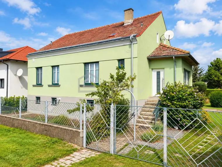 Nahe Hainburg &amp; Bratislava – Haus mit großem Garten auf 1.041 m² &amp; Ausbaureserve